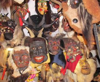 Zdjęcie – Maskenmuseum. Diedorf 4.JPG